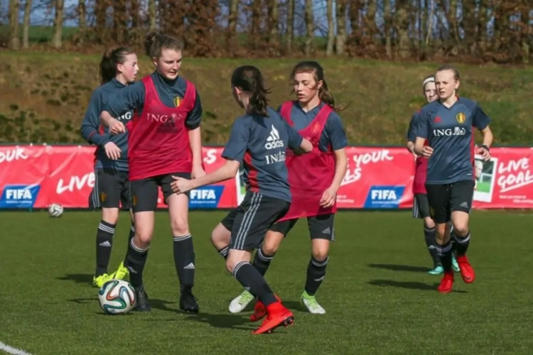 Jonge Flames stomen zich klaar voor duel tegen grootmacht Duitsland
