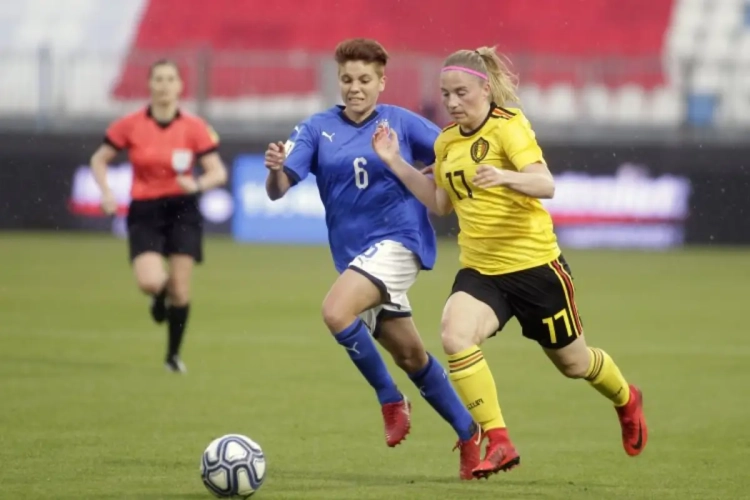 Zeer veel interessante oefeninterlands in het vrouwenvoetbal