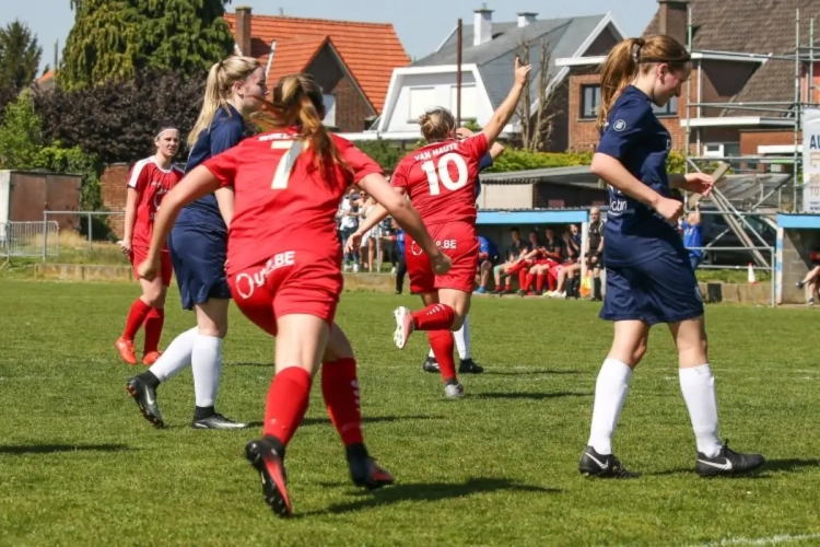 Kontich kampioen in eerste nationale vrouwen