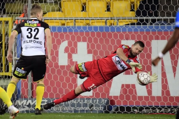 Keepers van Lokeren zoeken nieuwe club: de ene op proef bij Waasland-Beveren, de andere - "Ik sta open voor alles: 1A, 1B of het buitenland"