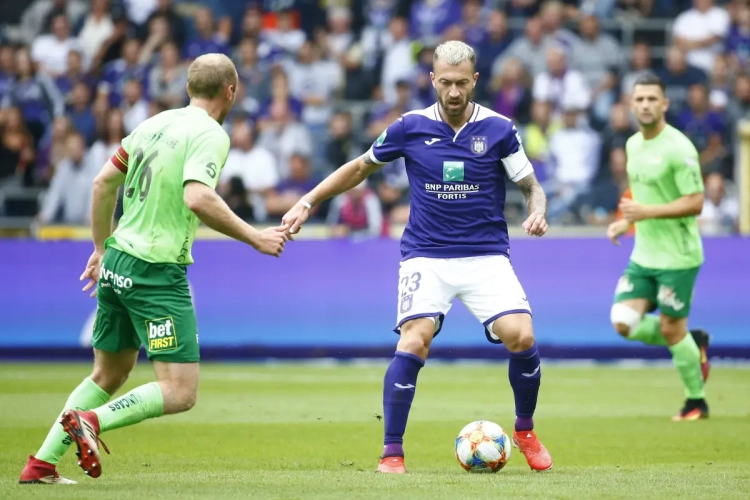 Anderlecht gaat geen nieuwe 'zes' halen en zal vol inzetten op youngster