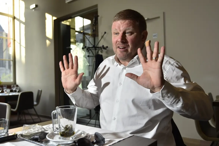 Vanhaezebrouck met zijn wensen voor 2020: "De Gouden Schoen voor hém", "Comeback voor Vanden Borre" en "Voor Kortrijk en Anderlecht ..."