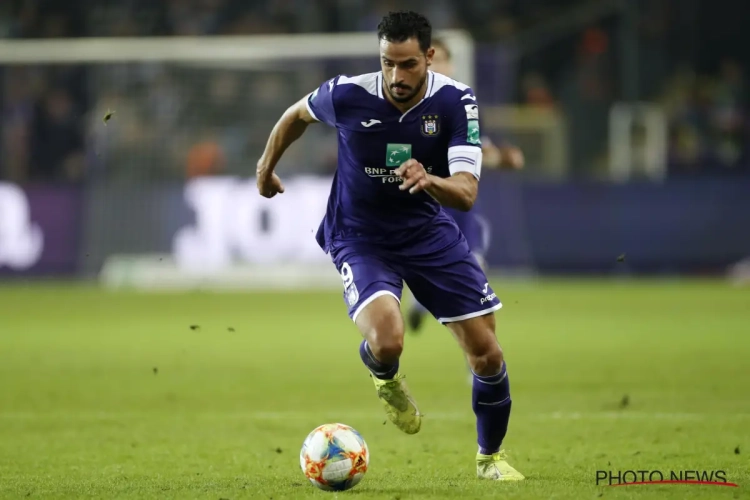 Chadli maakt kastje leeg bij Anderlecht, Van Eetvelt reageert gevat: "Hij gaat toch naar Club Brugge?"