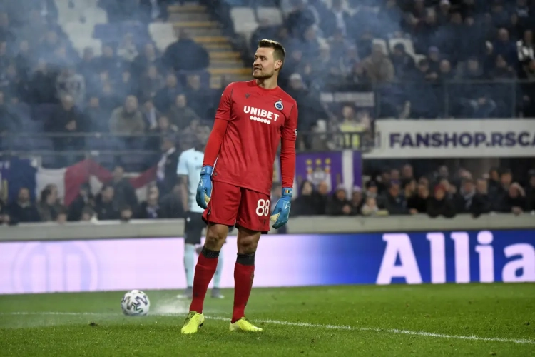 Anderlecht zwaar gestraft voor voetzoeker richting Mignolet in topper
