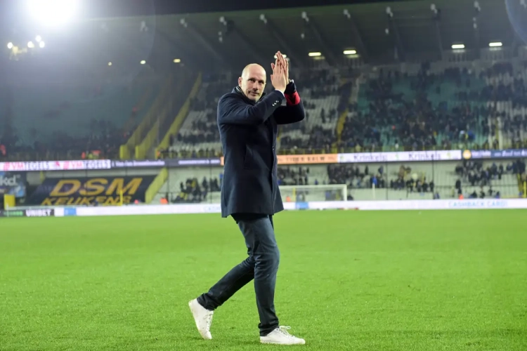 Philippe Clement bevestigt slecht nieuws, deur open voor ex-Antwerpspeler?