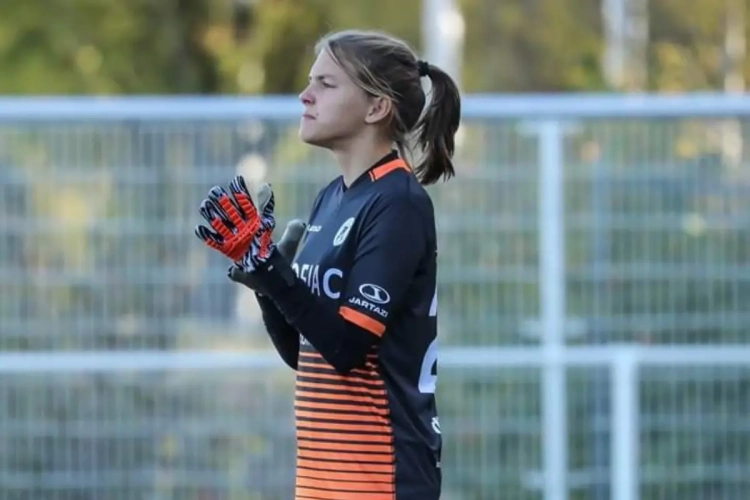 Talentvolle doelvrouw trekt van Aalst naar Gent: "Kijk er enorm naar uit"