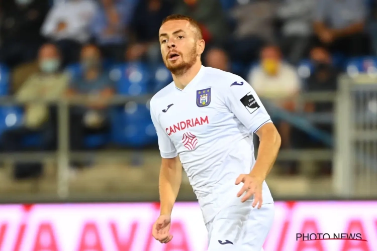 Transfer Trebel blijft als een financieel zwaard van Damocles boven Anderlecht hangen: immense som tekengeld
