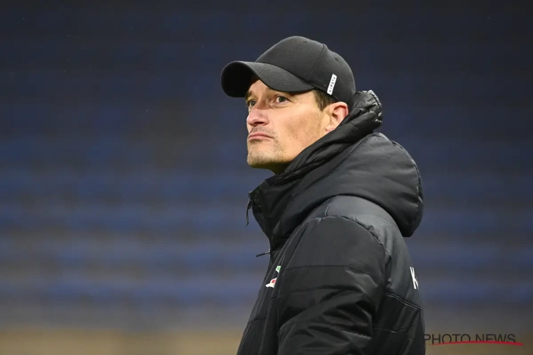 🎥 Hilarische beelden op training bij KV Oostende: trainer daagt speler uit, maar verliest trapwedstrijdje