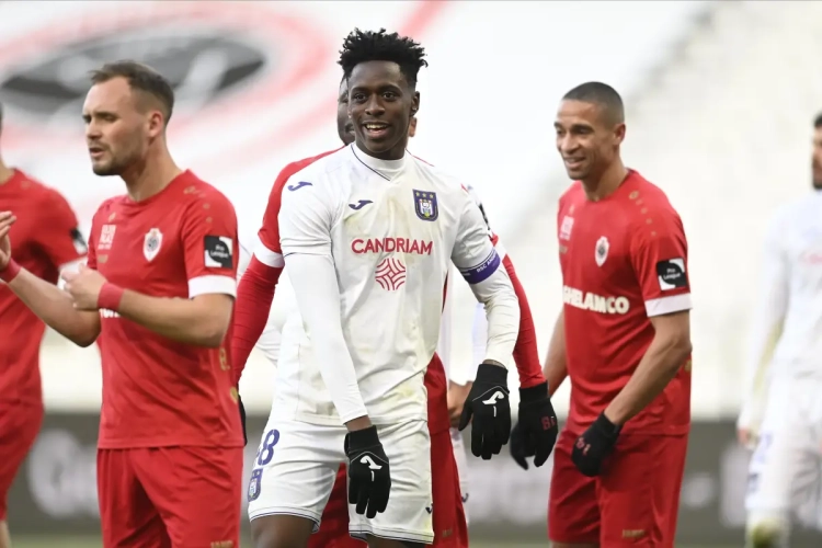 De Boeck kiest twee keer Club Brugge in plaats van Anderlecht: "Ik begrijp niet dat die jongen al Rode Duivel is"
