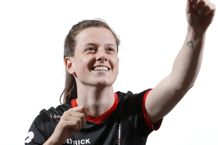 🎥 Speeddate met Summer Rogiers (Zulte Waregem): "Groeien als team"