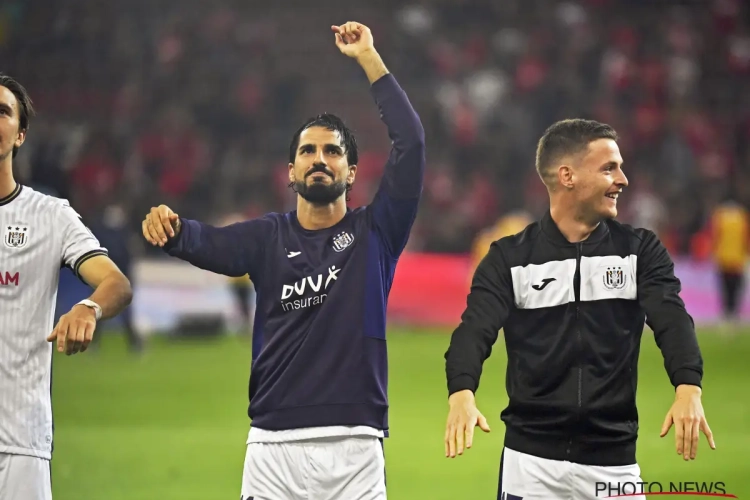 "Morsdroog!" - Anderlecht-spelers beschuldigen Standard van 'sabotage'