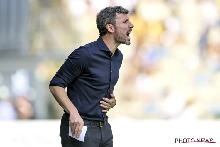 'Van Bommel stelde veto tegen markante transfer die Overmars wou voor Antwerp'