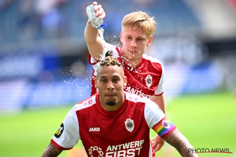 'Kogel door de kerk voor Tjaronn Chery: dit weekend medische tests gepland bij nieuwe club'