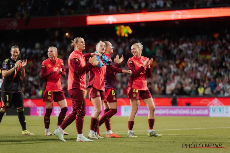 Duitsland doet Nederlandse boeken dicht, Red Flames leven op hoop dankzij karrenvracht goals Engeland