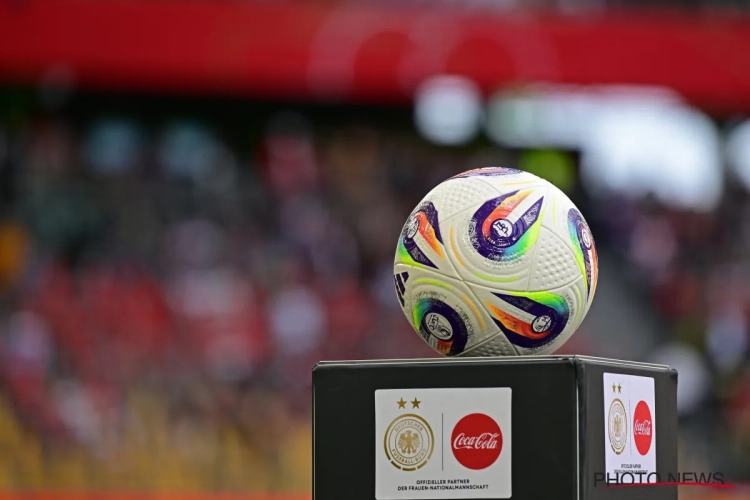 Dit is de officiële wedstrijdbal van UEFA Women's EURO™ 2025