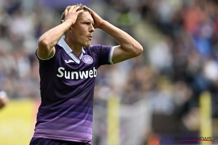 Zondag nog in de basis, maar was het zijn laatste match voor Anderlecht? Er ligt een concreet bod op tafel.