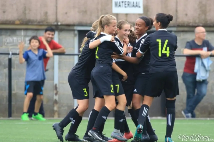 Ook de Yellow Flames bereiden zich voor op het nieuwe seizoen ... en er zijn nu twee lichtingen