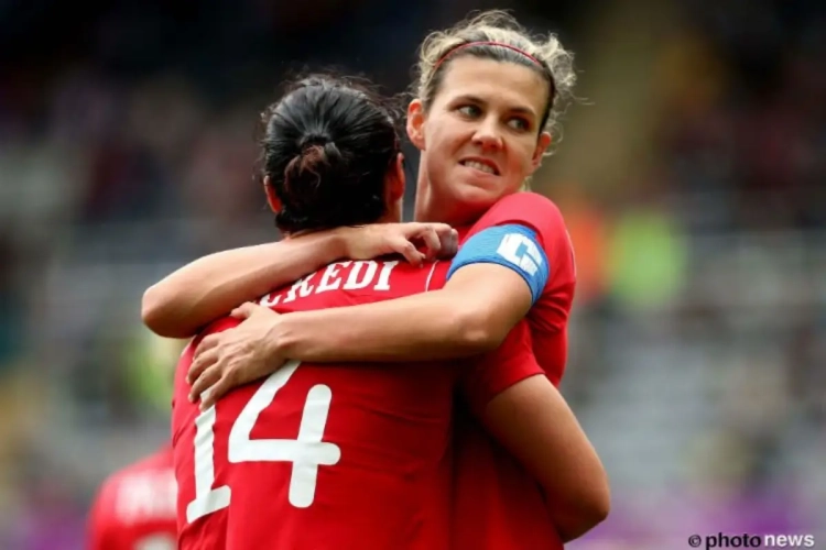 Christine Sinclair dikt record aan, Canada zet stap richting Tokio