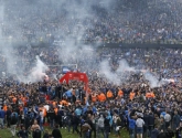 KLASSE: "Club-fans bluvn NIET stoan, maar keren na bestorming van het veld wél terug naar hun plek