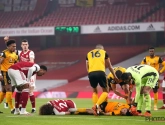 🎥 Engels voetbal maakt zich grote zorgen: Mexicaanse spits blijft angstvallig stil liggen bij ernstige hoofdblessure